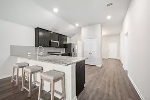 14353 S Summerchase Cir, Willis, TX 77318 - Photo 8