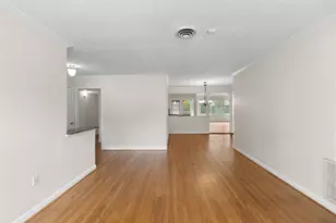 3023 Fairhope St, Houston, TX 77025 - Photo 6