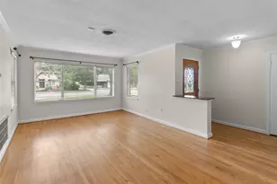 3023 Fairhope St, Houston, TX 77025 - Photo 4
