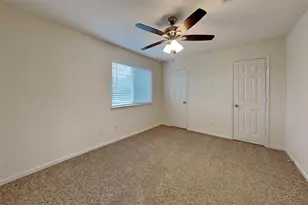22207 Holly Branch Dr, Tomball, TX 77375 - Photo 14