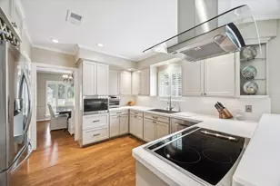 12303 Cobblestone Dr, Houston, TX 77024 - Photo 12