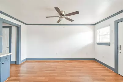 5320 Polk St Street #17, Houston, TX 77023 - Photo 8