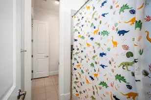 218 E 27th St, Houston, TX 77008 - Photo 32