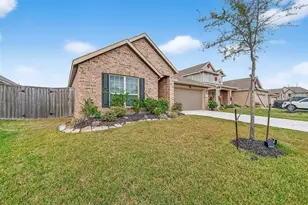 19168 Pinewood Grove Trl, New Caney, TX 77357 - Photo 2