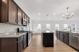 19168 Pinewood Grove Trl, New Caney, TX 77357 - Photo 12