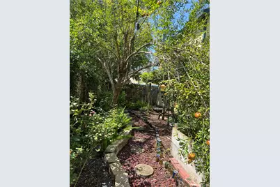 1212 Postoffice Street, Galveston, TX 77550 - Photo 20