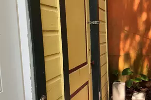 1212 Postoffice St, Galveston, TX 77550 - Photo 2