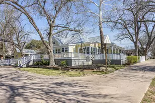 542 S Main St, La Grange, TX 78945 - Photo 28