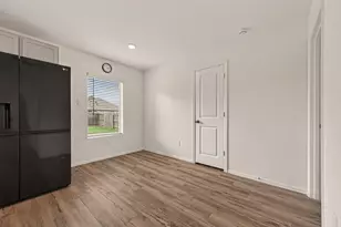 1307 Vincente Ct, Conroe, TX 77301 - Photo 14