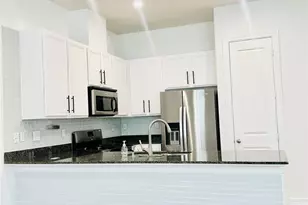 3846 Center St, Houston, TX 77007 - Photo 1
