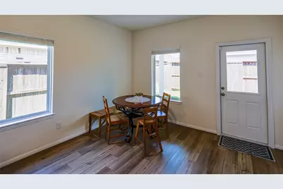 402 Flycatcher Court, Clute, TX 77531 - Photo 14