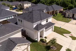 402 Flycatcher Ct, Clute, TX 77531 - Photo 32