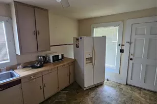 676 Burch St, Jasper, TX 75951 - Photo 20
