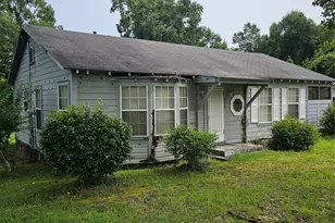 676 Burch St, Jasper, TX 75951 - Photo 2