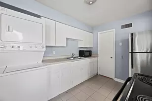 3930 Law St, Houston, TX 77005 - Photo 8