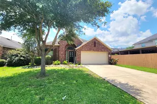 219 Golden Grain Dr, Rosenberg, TX 77469 - Photo 1