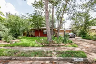7007 Edgemoor Dr, Houston, TX 77074 - Photo 1