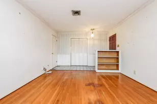 7007 Edgemoor Dr, Houston, TX 77074 - Photo 6