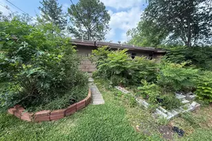 7007 Edgemoor Dr, Houston, TX 77074 - Photo 36