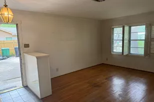 7007 Edgemoor Dr, Houston, TX 77074 - Photo 6