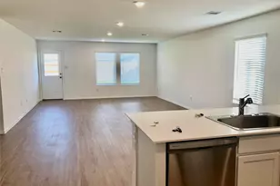 4222 Iris Jade Dr, Baytown, TX 77521 - Photo 2