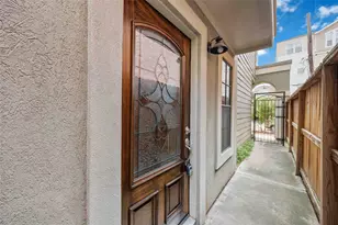 5214 Gibson St, Houston, TX 77007 - Photo 2