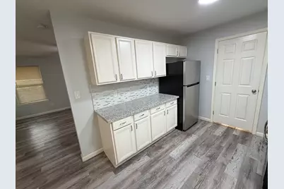 710 Avenue J Place, Conroe, TX 77301 - Photo 6