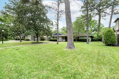 713 W Creekside Drive, Hunters Creek Village, TX 77024 - Photo 1