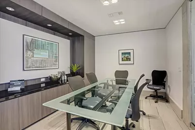 1901 Post Oak Boulevard #803, Houston, TX 77056 - Photo 24