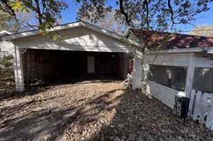 108 N Branch St, Bells, TX 75414 - Photo 4