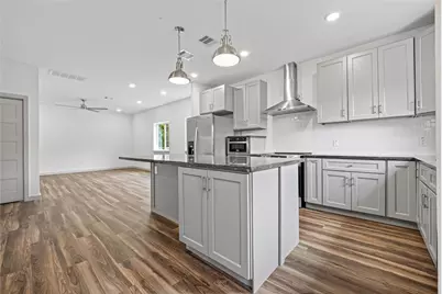 5016 Ricky Street, Houston, TX 77033 - Photo 10
