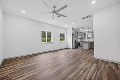 5016 Ricky Street, Houston, TX 77033 - Photo 12