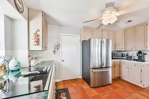 3601 N Tidewater Dr N, Galveston, TX 77554 - Photo 18