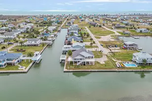 3601 N Tidewater Dr N, Galveston, TX 77554 - Photo 2