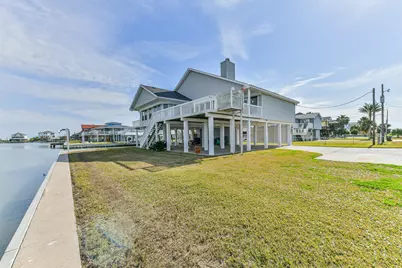 3601 N Tidewater Drive N, Galveston, TX 77554 - Photo 6