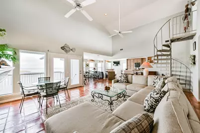 3601 N Tidewater Drive N, Galveston, TX 77554 - Photo 14