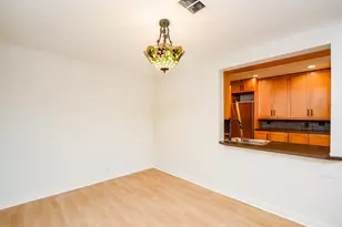 2829 Timmons Ln, Houston, TX 77027 - Photo 6