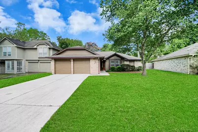 35 N Morningwood Court, The Woodlands, TX 77380 - Photo 2