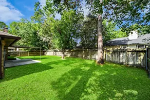 35 N Morningwood Ct, The Woodlands, TX 77380 - Photo 8