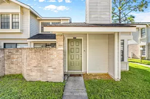 6239 Ludington Dr, Houston, TX 77035 - Photo 2