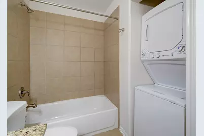 214 W 17th Street #20, Houston, TX 77008 - Photo 6