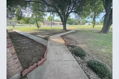 416 West Divison, Jewett, TX 75846 - Photo 4