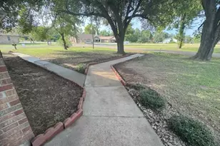 416 West Divison, Jewett, TX 75846 - Photo 4