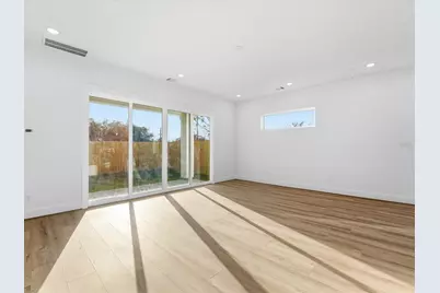 2604 Winbern Street, Houston, TX 77004 - Photo 8