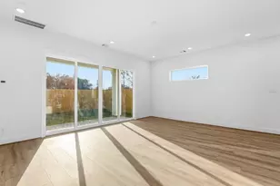 2604 Winbern St, Houston, TX 77004 - Photo 8