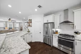 5431 Kiam St, Houston, TX 77007 - Photo 4