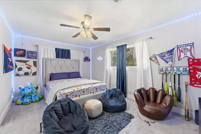 8005 Shagwood Drive, Houston, TX 77049 - Photo 16