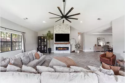 8005 Shagwood Drive, Houston, TX 77049 - Photo 12