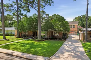12311 Woodthorpe Ln, Houston, TX 77024 - Photo 32