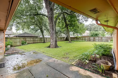 118 Arrowwood Street, Lake Jackson, TX 77566 - Photo 6